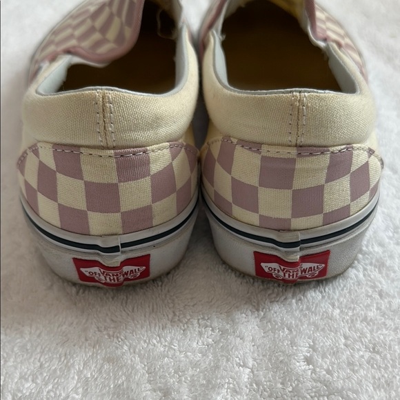 Vans Womens Checkered Slip-On Shoes - Pink and Cream - Picture 4 of 4